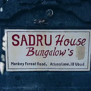 2* Bed & Breakfast Sadru House
